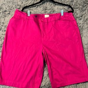 NWOT St. John’s Bay Bermuda shorts.